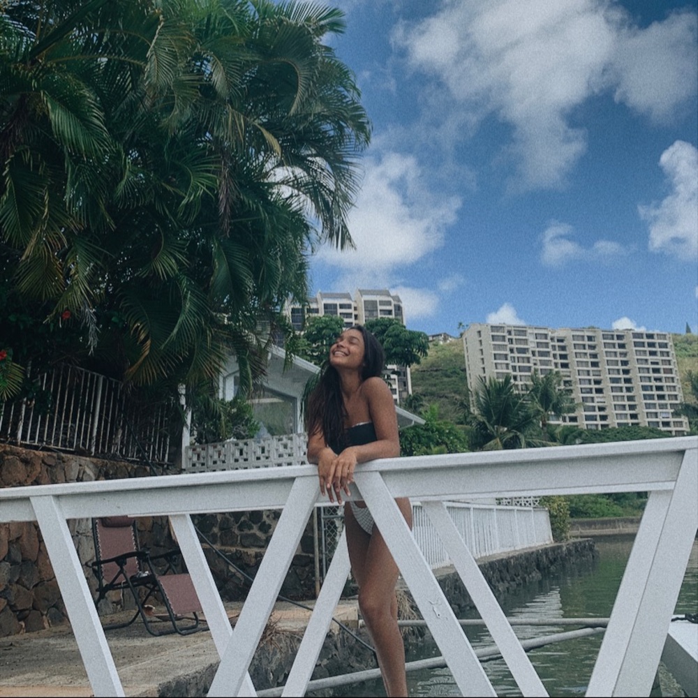 Meet your Posher, Tika